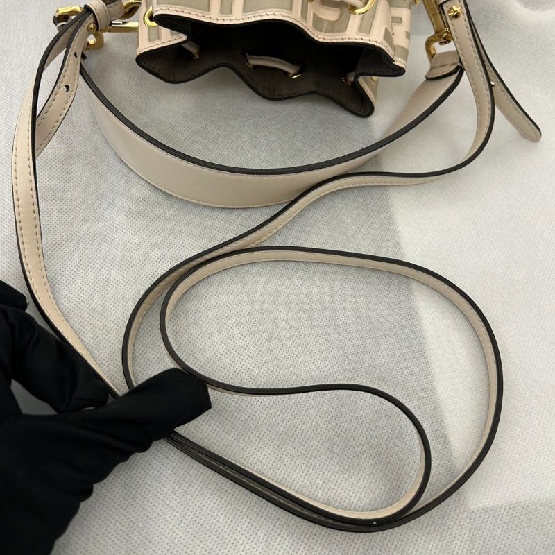 FENDI Mon Tresor白灰水桶包-8