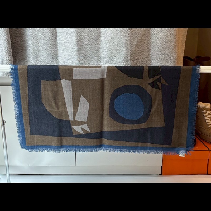 Hermes 深藍/咖色幾何馬圖形方圍巾 Velky lov-1