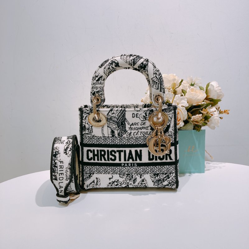 TW4538 Christian Dior 迪奧迷你黛妃 巴黎地圖刺繡 黑白限量版 Mini Lady D-Lite Bag White & Black Plan De Paris Embroidery-0