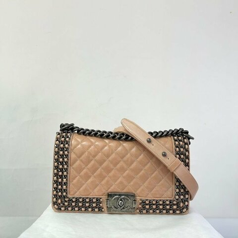 CHANEL粉羊皮銀釦鍊帶邊BOY 25cm