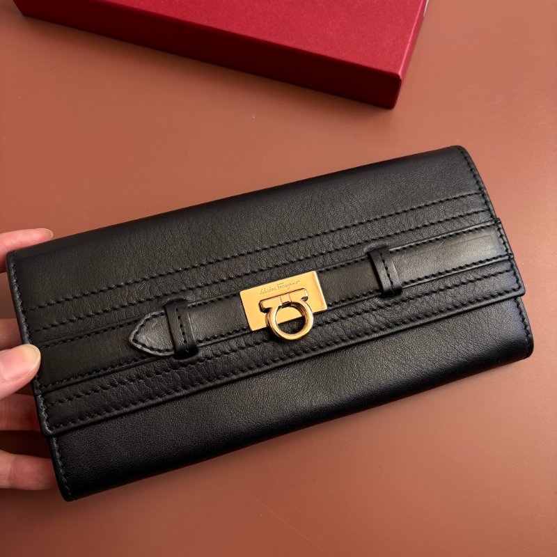 ::Salvatore Ferragamo:: Gancini Genuine Leather Long Wallet Large Capacity Black 黑色玫瑰金釦發財長夾 信封長夾-1