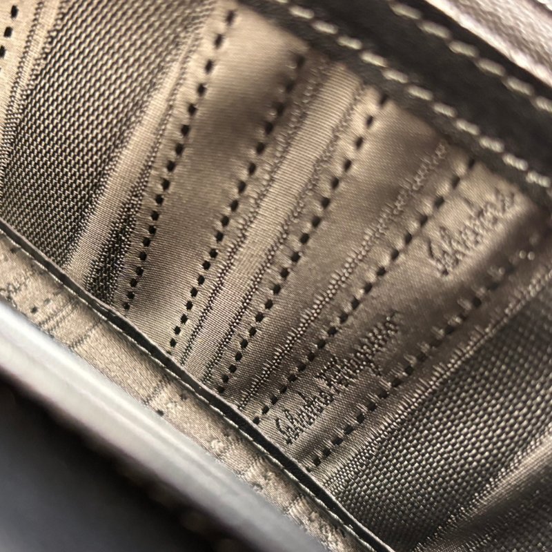 ::Salvatore Ferragamo:: Gancini Genuine Leather Long Wallet Large Capacity Black 黑色玫瑰金釦發財長夾 信封長夾-22