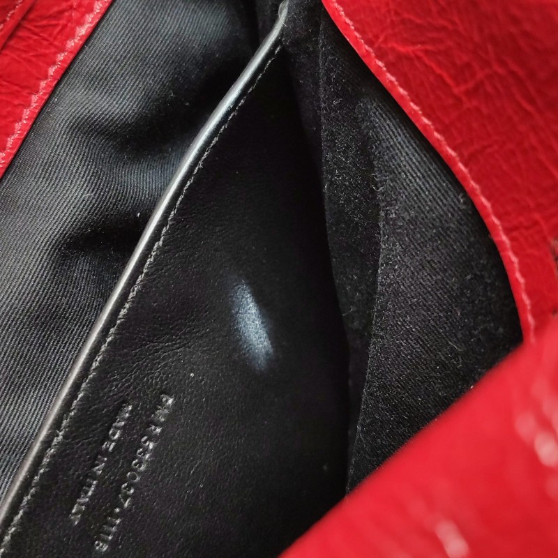 Saint Laurent Niki小號油蠟皮紅色V紋縫 YSL標誌-8