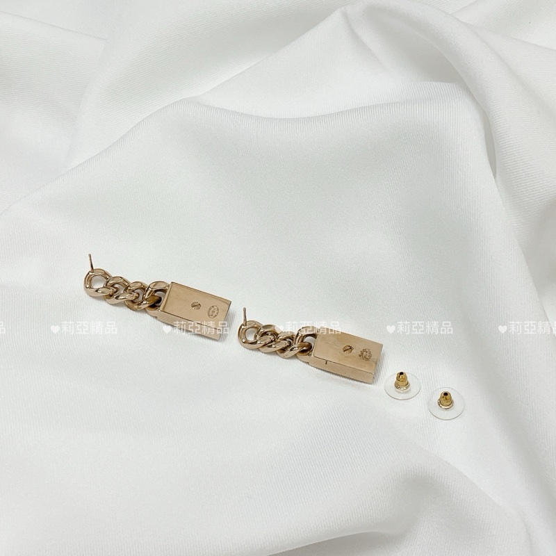 莉亞精品♡Chanel 長方水鑽吊墜耳針 二手-5