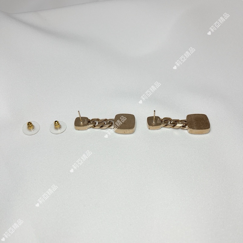 莉亞精品♡Chanel 奶茶吊墜耳針 二手-4