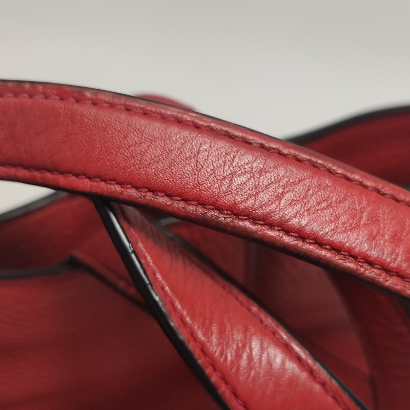 Prada 牛皮紅色三角徽標-10