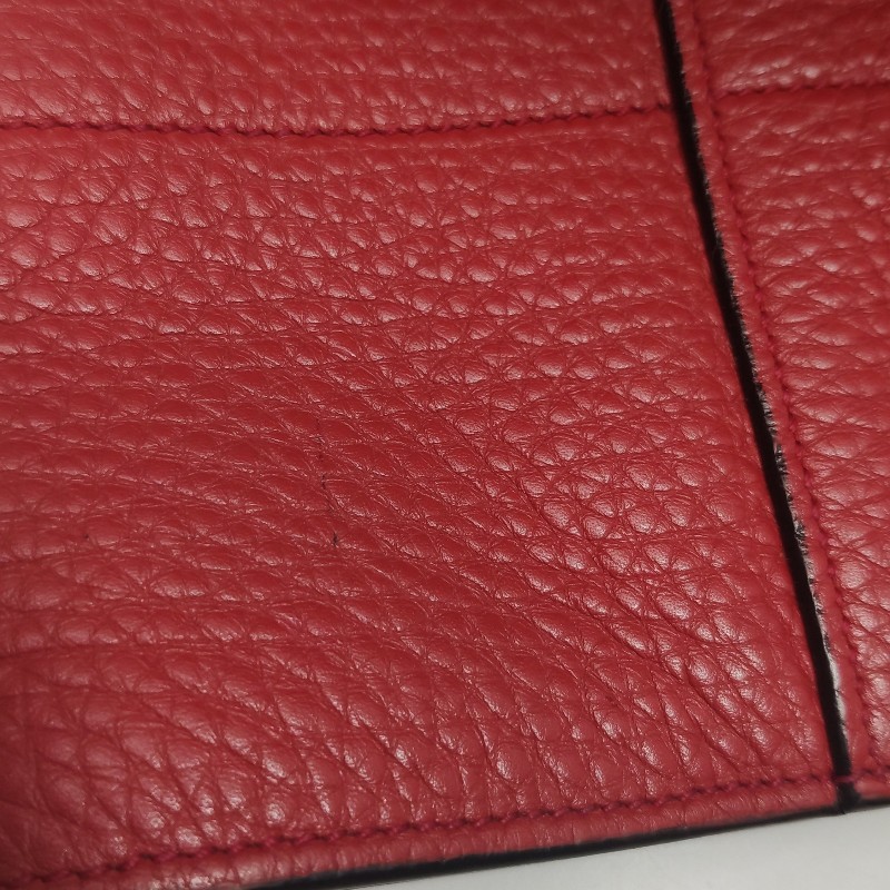 Prada 牛皮紅色三角徽標-14