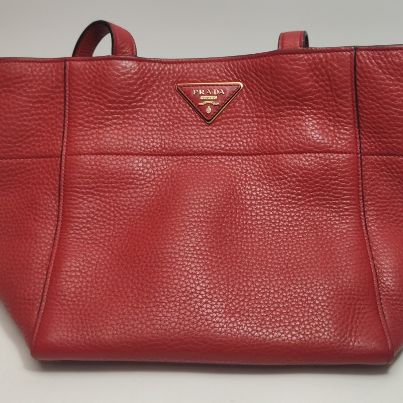 Prada 牛皮紅色三角徽標-16