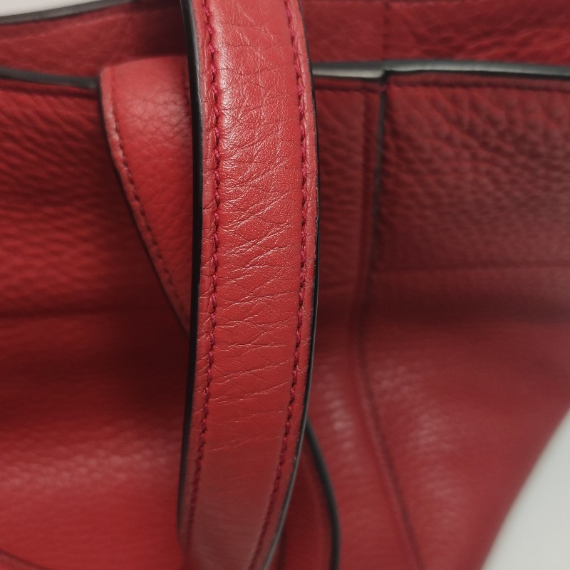 Prada 牛皮紅色三角徽標-17