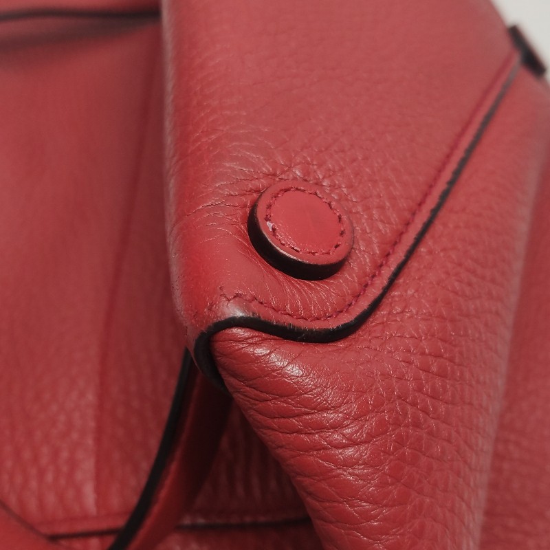 Prada 牛皮紅色三角徽標-18