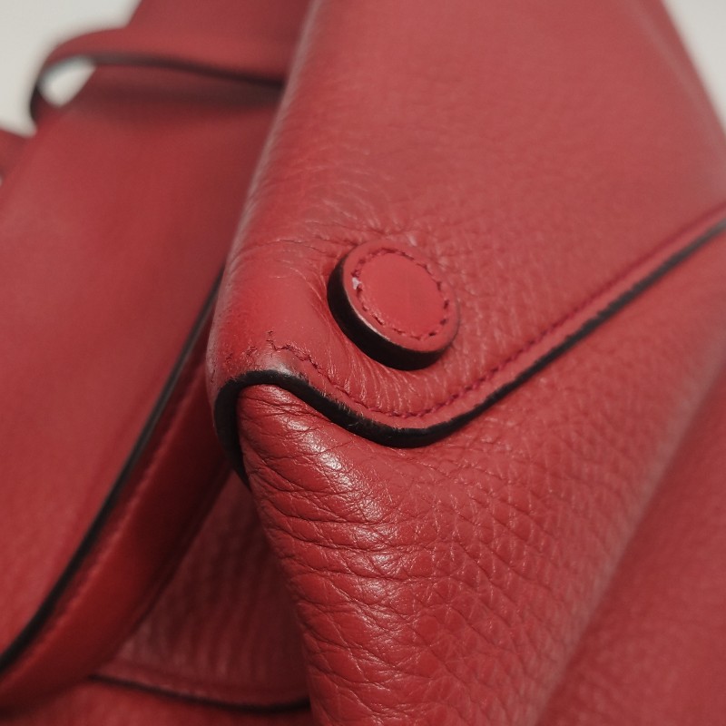 Prada 牛皮紅色三角徽標-19