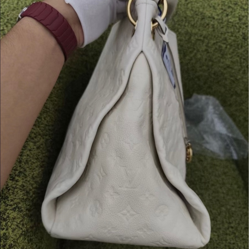 路易威登artsy手提包中號白色壓紋牛皮-3