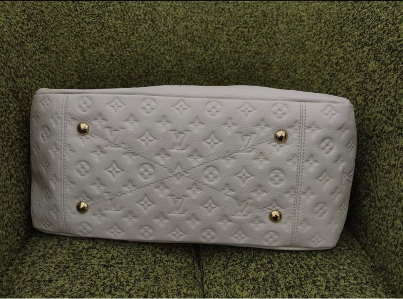 路易威登artsy手提包中號白色壓紋牛皮-4