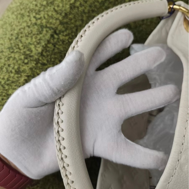 路易威登artsy手提包中號白色壓紋牛皮-5