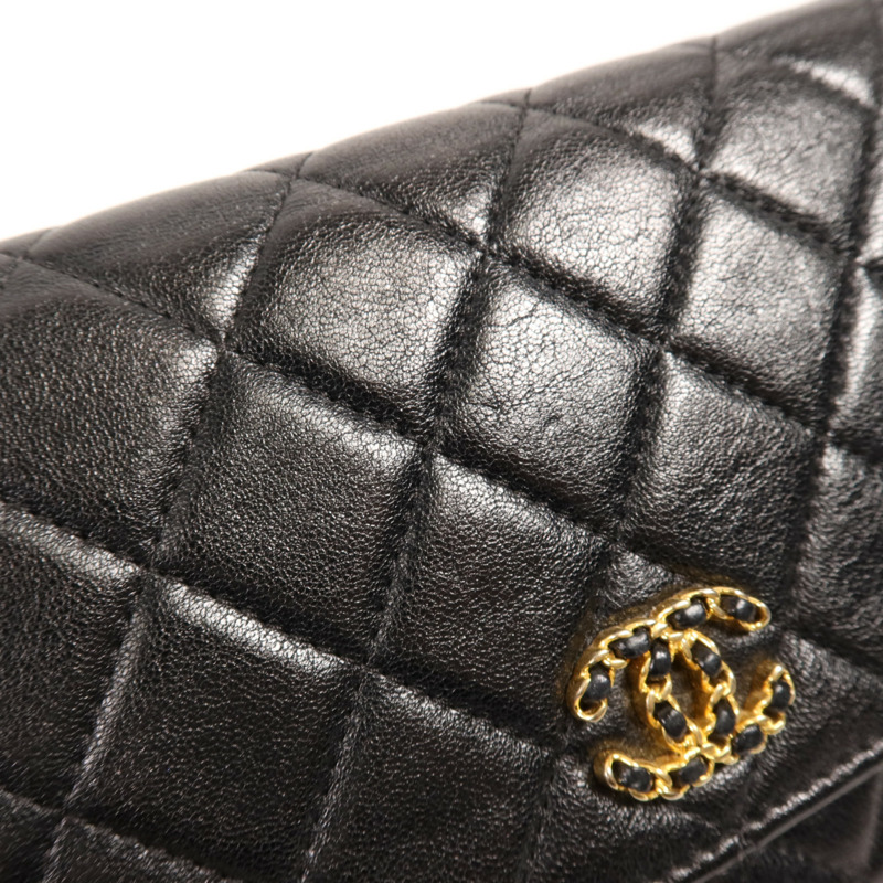 CHANEL 牛皮皮革WOC Wallet On Chain金扣鏈帶肩背袋-19