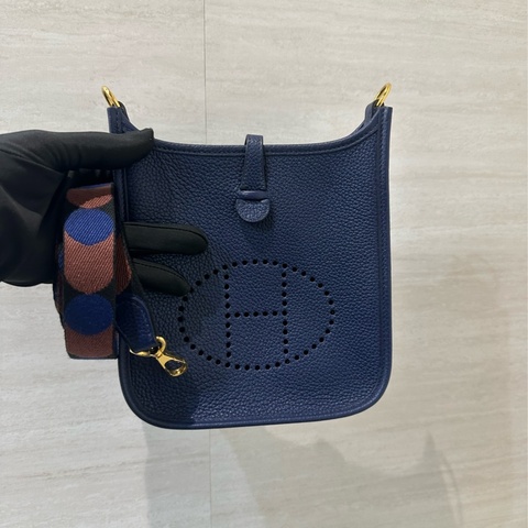 Hermes M3 bleu encre TC皮金釦 Mini Evelyne 斜背包