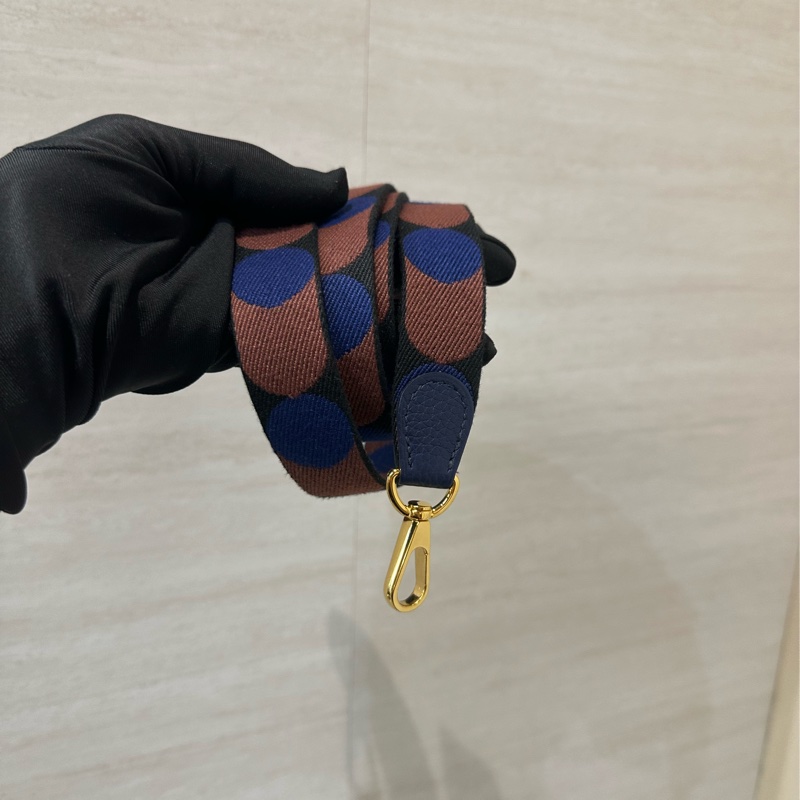 Hermes M3 bleu encre TC皮金釦 Mini Evelyne 斜背包-14