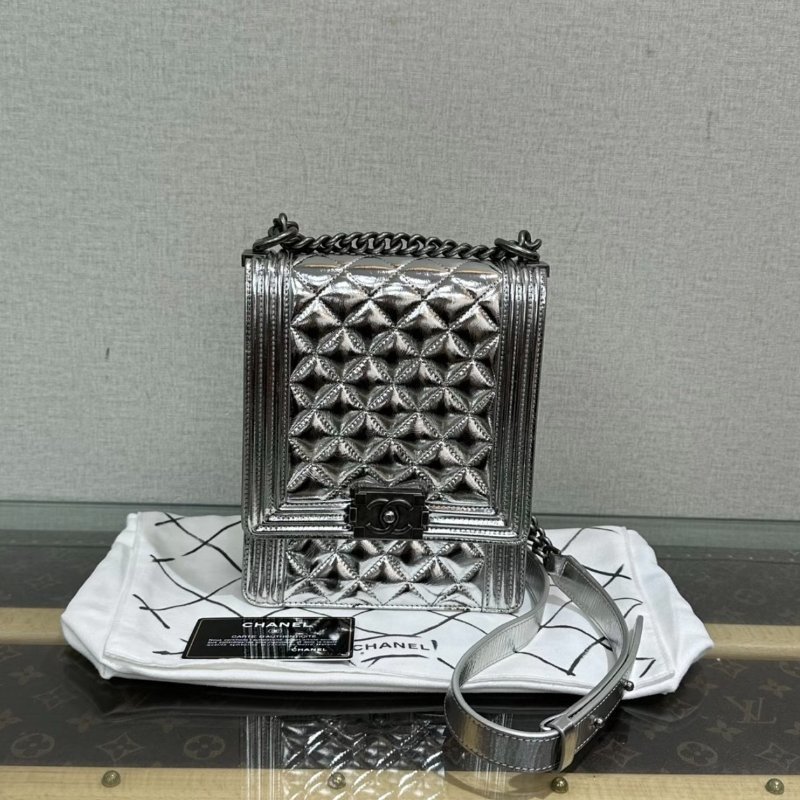 CHANEL 銀色leboy肩背斜背鏈條包16*19*5 全新閒置配件塵袋保卡-0
