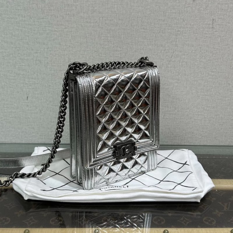 CHANEL 銀色leboy肩背斜背鏈條包16*19*5 全新閒置配件塵袋保卡-1