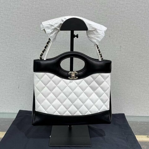 CHANEL 黑白拼色31bag mini手提肩背斜背包23*22*5.5 全新閒置配件塵袋
