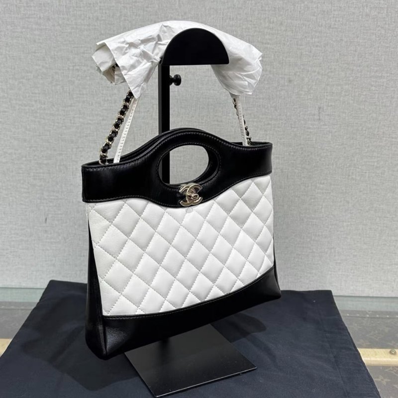 CHANEL 黑白拼色31bag mini手提肩背斜背包23*22*5.5 全新閒置配件塵袋-1