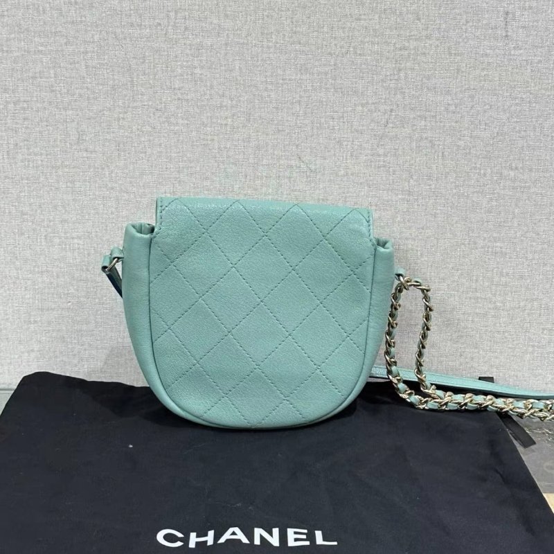 CHANEL 金扣菱格紋肩背斜背包馬鞍包15*13*5 98新配件塵袋-5