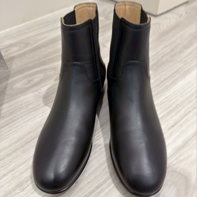 CHANEL 黑色小金Logo短靴 36號-2