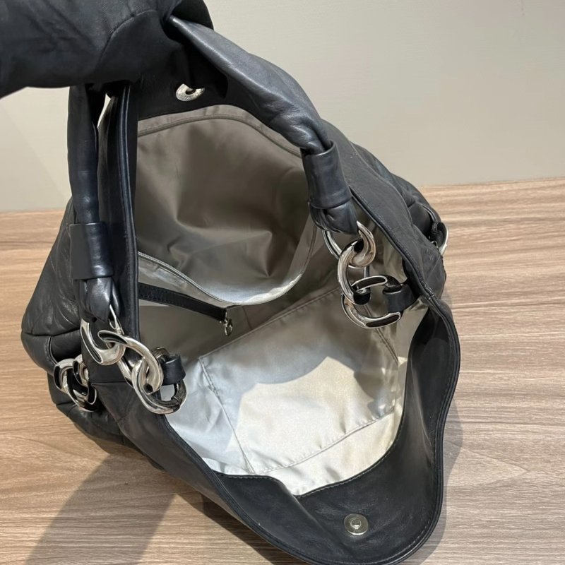 CHANEL 黑銀中古腋下機場包40*26*9 98新配件塵袋-1