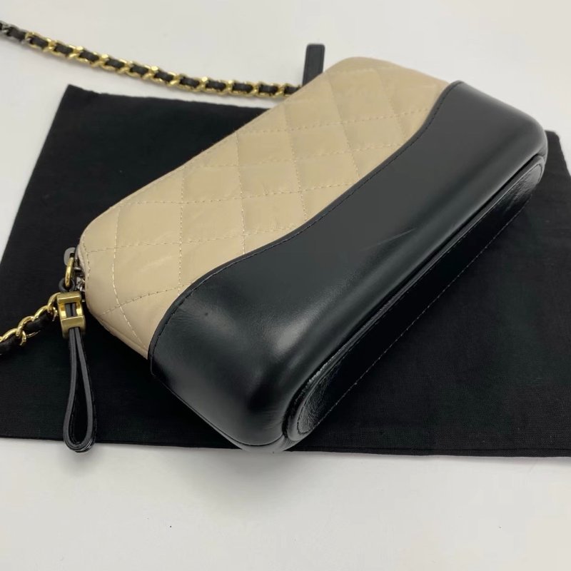 CHANEL 奶茶色拼黑色mini流浪肩背斜背包18.5*10*4 98新配件塵袋保卡-2