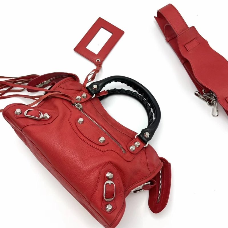 BALENCIAGA  紅色黑手柄mini機車包24*16*7 98新配件塵袋鏡子-2