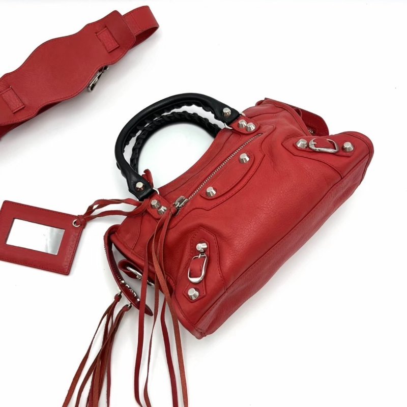 BALENCIAGA  紅色黑手柄mini機車包24*16*7 98新配件塵袋鏡子-4