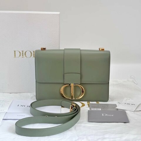 DIOR 蒙田30酪梨綠金扣肩背斜背包25*16.5*9 99新 配件塵袋