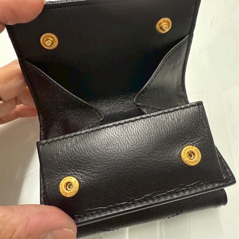 正品 二手 【YSL】Monogram 荔枝皮 皮革 三折開釦 短夾 卡夾 零錢包 黑色 金色-17