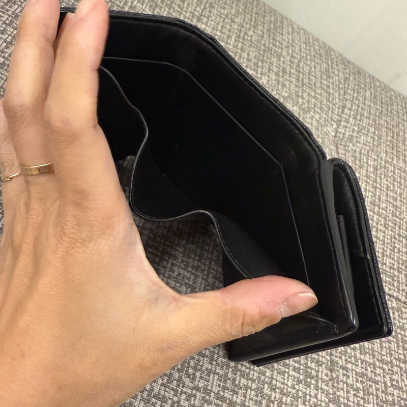 正品 二手 【YSL】Monogram 荔枝皮 皮革 三折開釦 短夾 卡夾 零錢包 黑色 金色-23