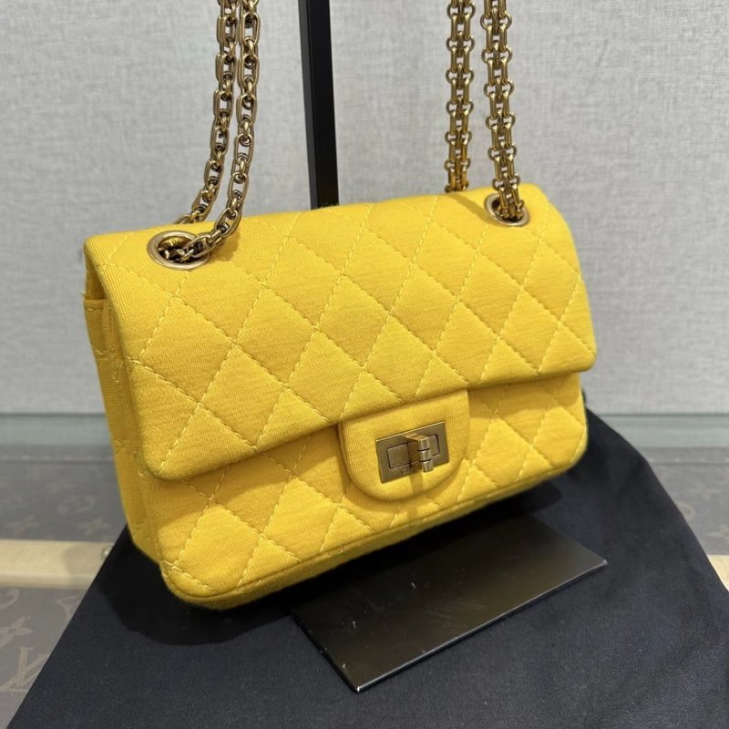 CHANEL 檸檬黃金扣2.55大mini斜背包19.5*13*8 98新 配件塵袋-1