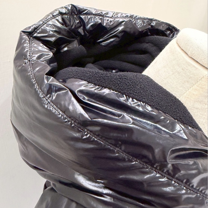 Alexander Wang 黑色短版羽絨連帽外套 S-11