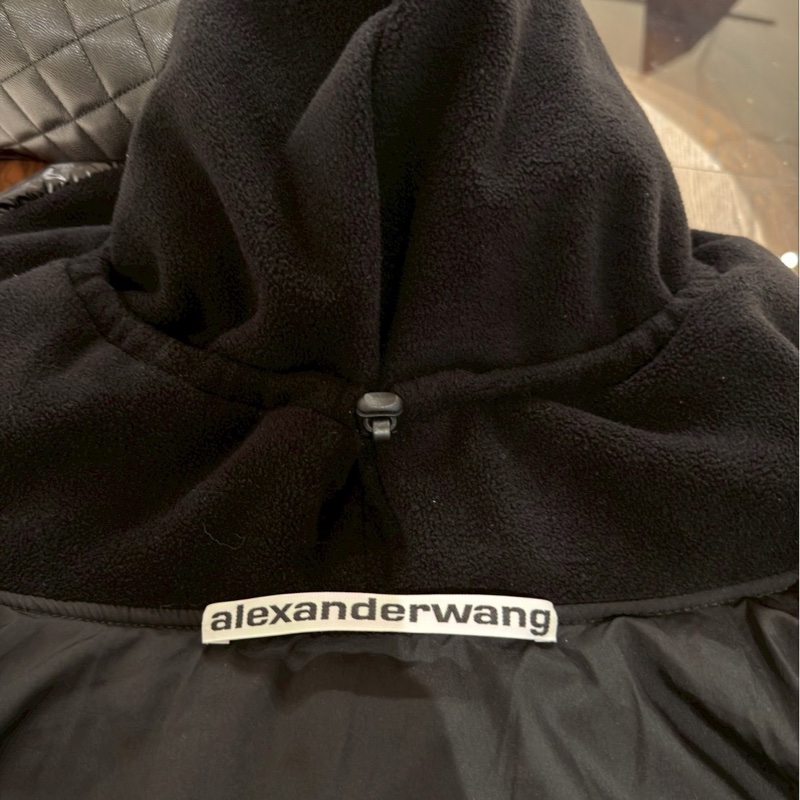 Alexander Wang 黑色短版羽絨連帽外套 S-15