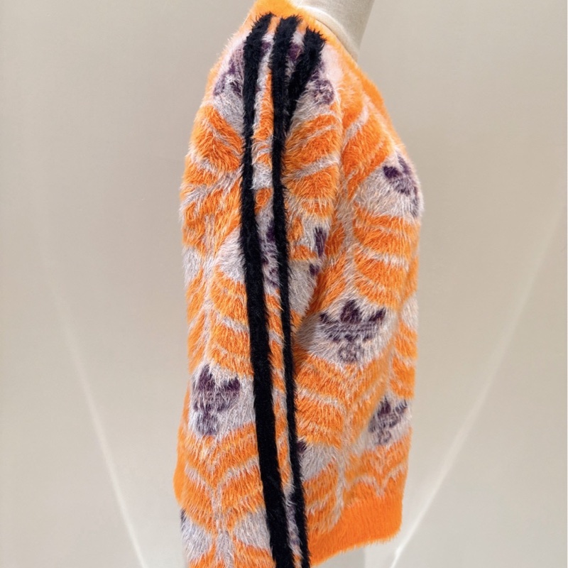 Gucci x Adidas 聯名款橘色毛衣 M-1