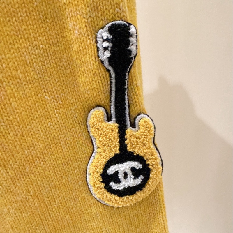 CHANEL 黃色吉他羊毛針織上衣 42碼-3
