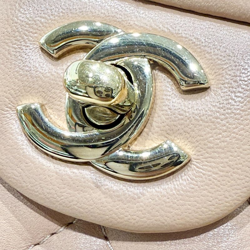 CHANEL - 奶茶色羊皮金釦CF 20cm COCO-13
