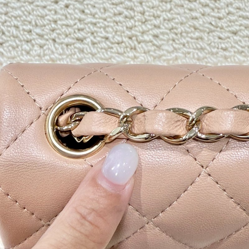 CHANEL - 奶茶色羊皮金釦CF 20cm COCO-19