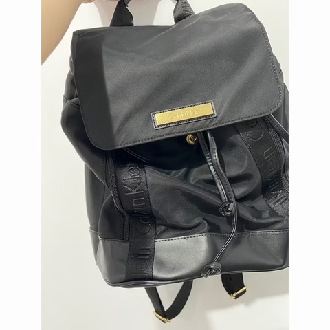 CalvinKlein厚背包