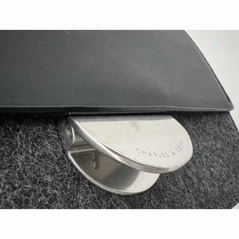 charles&keith 黑色包包-2
