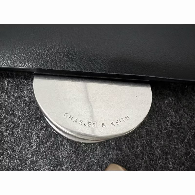 charles&keith 黑色包包-3