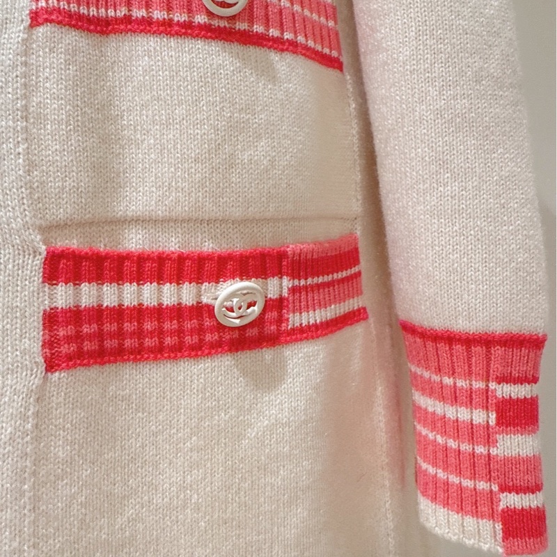 CHANEL 白色粉邊針織長版開衫 36碼-4
