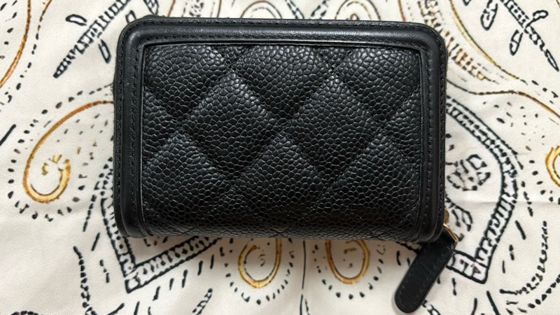 香奈兒 ㄇ型拉鍊零錢卡夾包-1