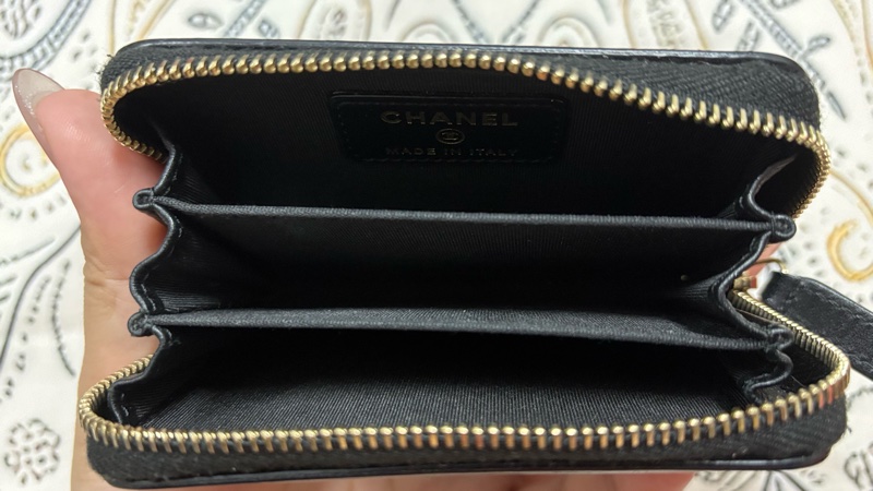香奈兒 ㄇ型拉鍊零錢卡夾包-4