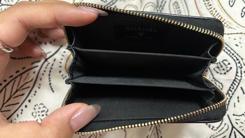 香奈兒 ㄇ型拉鍊零錢卡夾包-5
