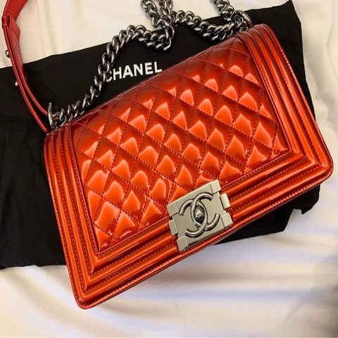 全新品Chanel boy肩背包