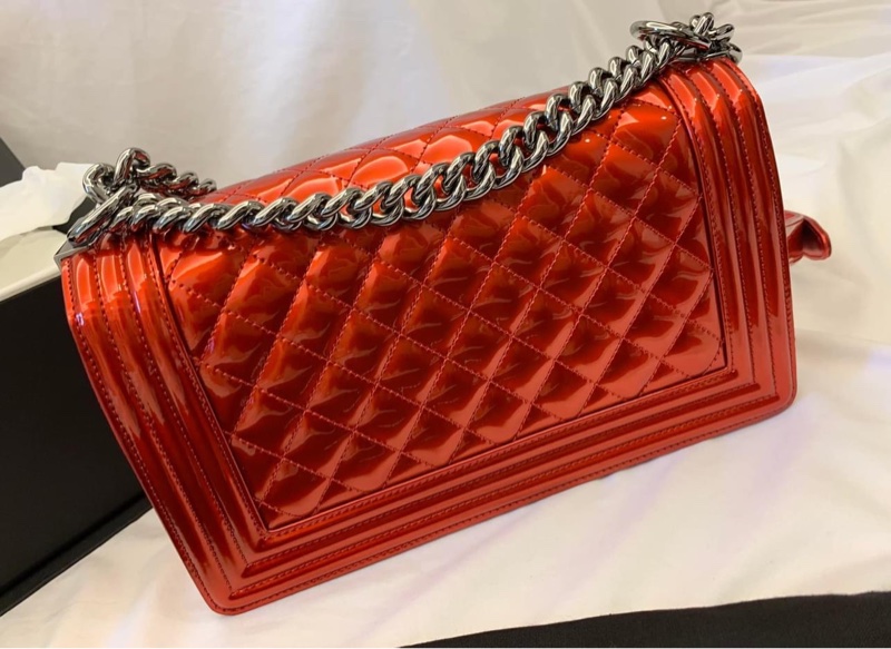 全新品Chanel boy肩背包-1